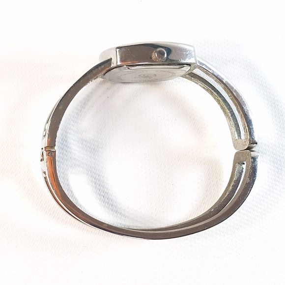 La Rochelle Blue Square Dial Silver Tone Clamshell Bracelet, New Battery - Picture 4 of 9